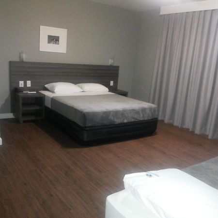 פורטו אלגרה Duque Center Hotel Residence מראה חיצוני תמונה