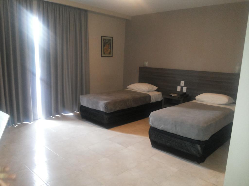 פורטו אלגרה Duque Center Hotel Residence מראה חיצוני תמונה